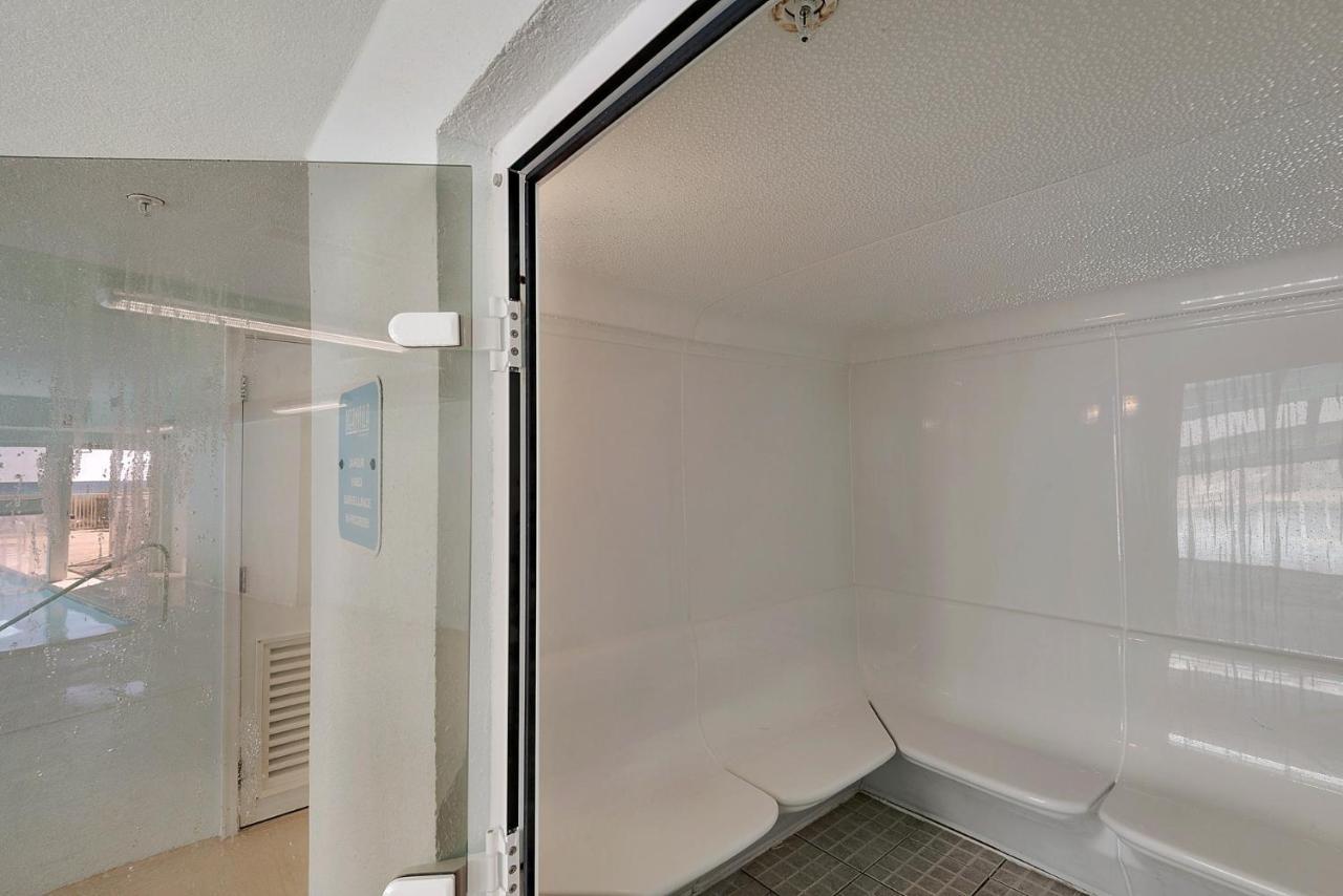 New Property! Vacation Right On The Gulf In & Seafoam Sleeps 6! Holiday home *