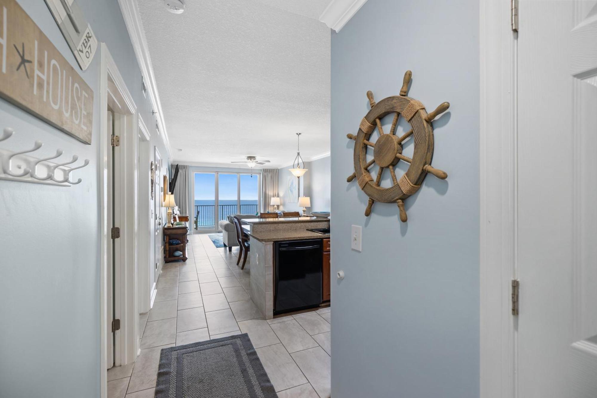 New Property! Vacation Right On The Gulf In & Seafoam Sleeps 6! Holiday home
