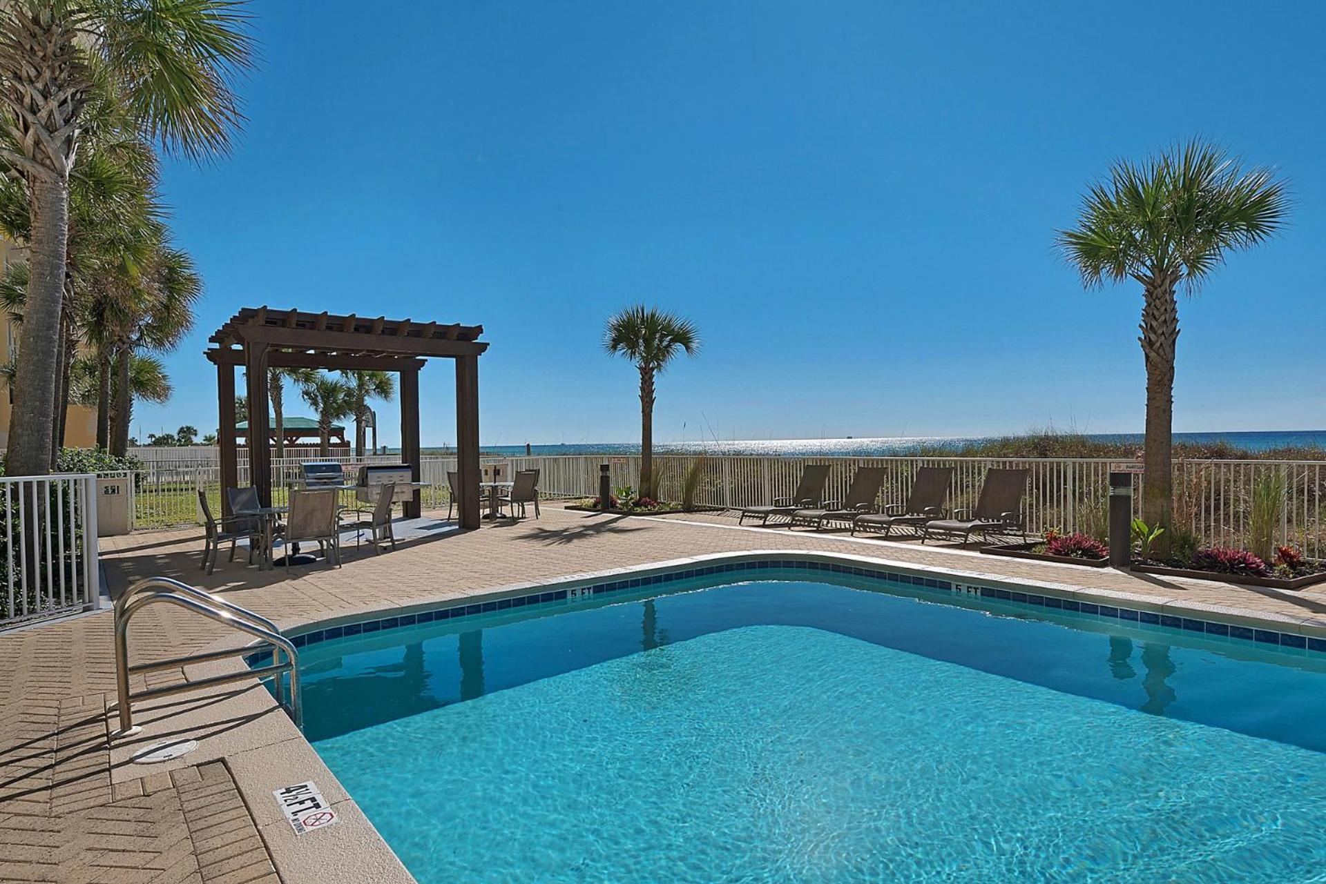 Holiday home New Property! Vacation Right On The Gulf In & Seafoam Sleeps 6! *