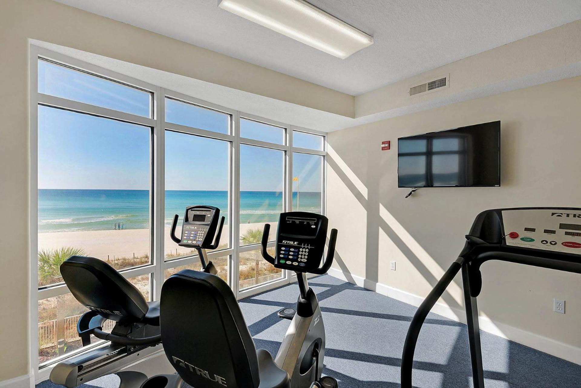 Holiday home New Property! Vacation Right On The Gulf In & Seafoam Sleeps 6!