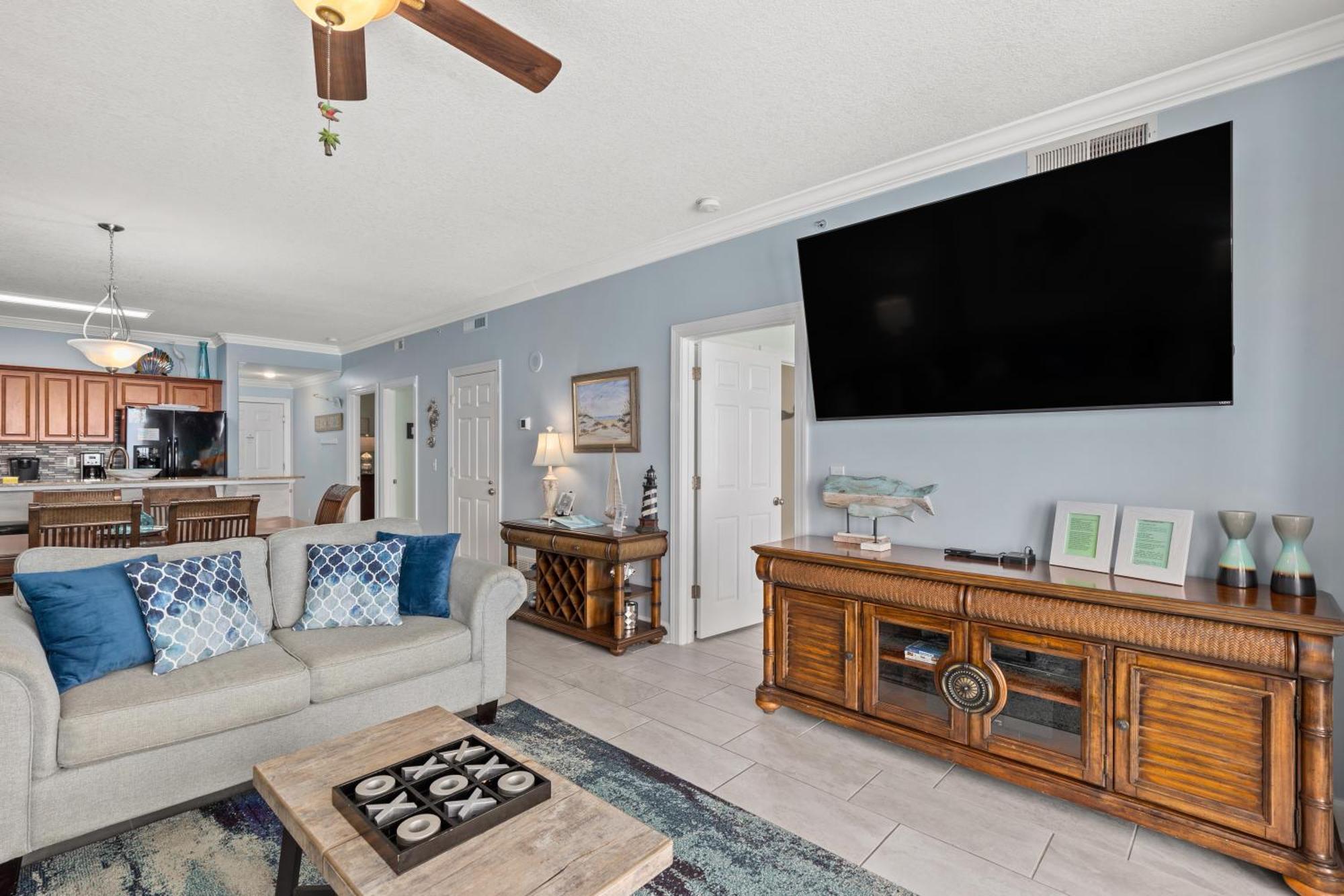 New Property! Vacation Right On The Gulf In & Seafoam Sleeps 6! Holiday home