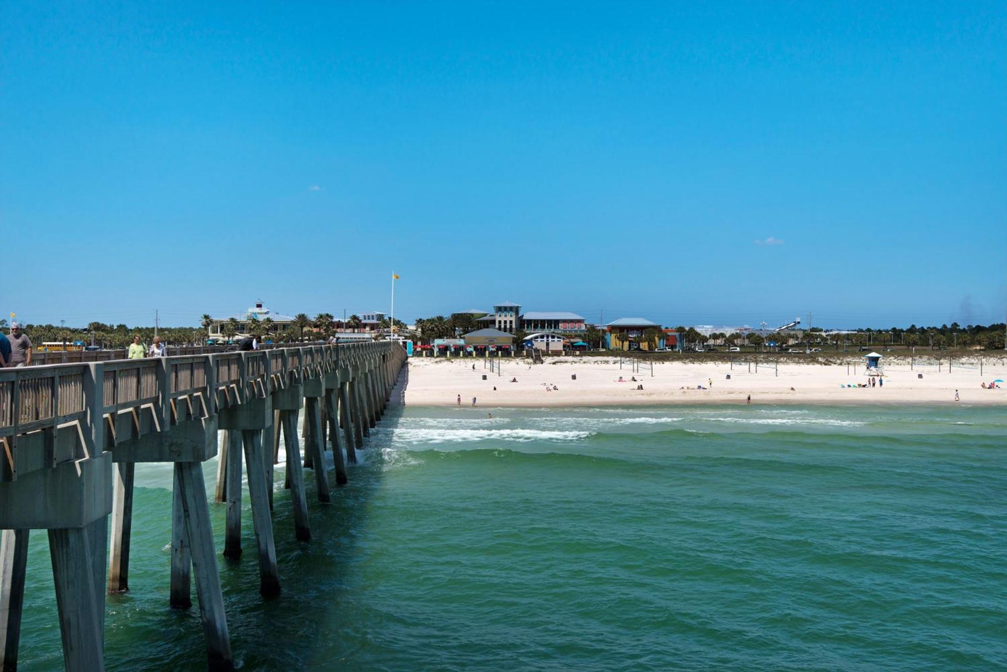 Holiday home New Property! Vacation Right On The Gulf In & Seafoam Sleeps 6! Panama City Beach