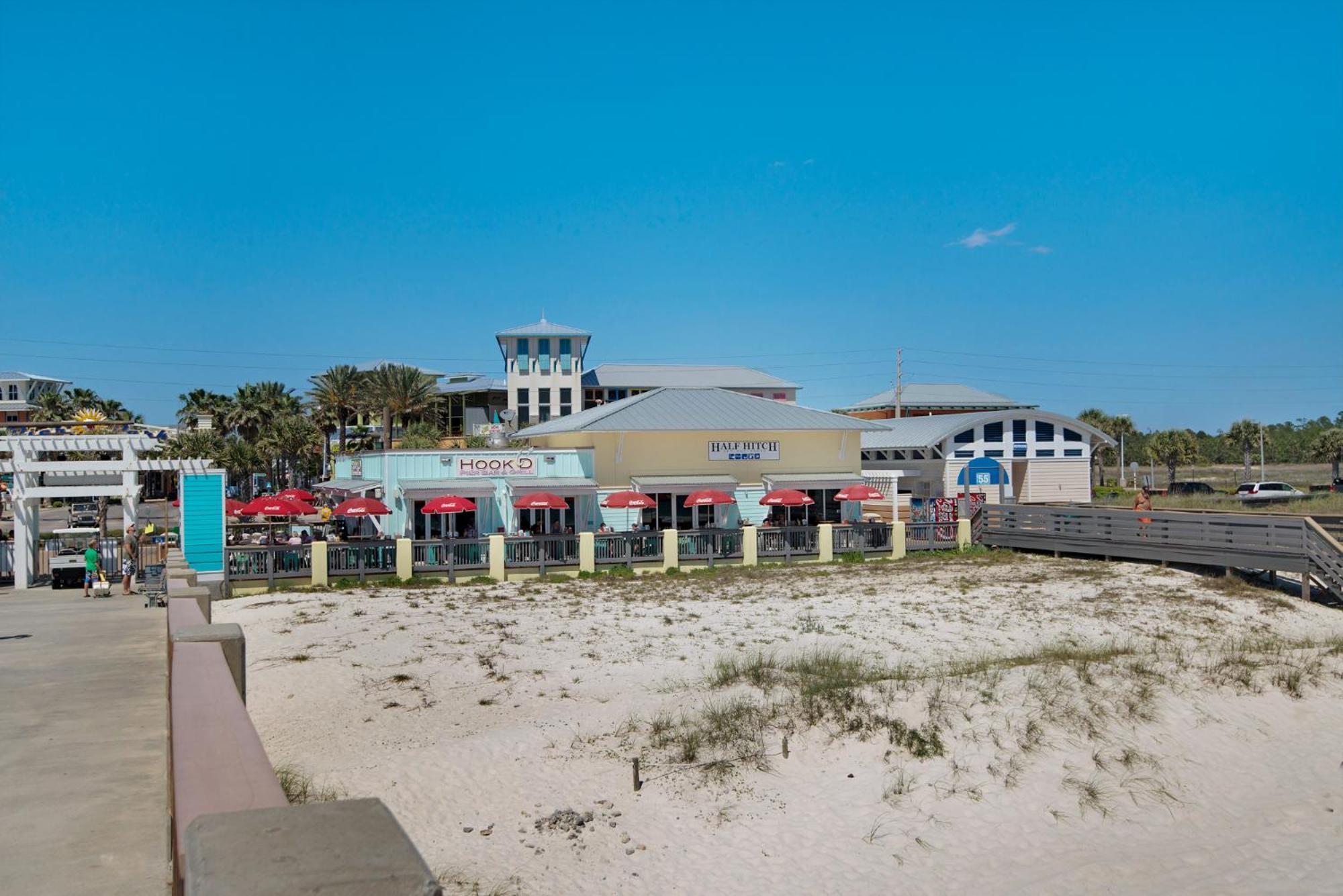 New Property! Vacation Right On The Gulf In & Seafoam Sleeps 6! Holiday home Panama City Beach